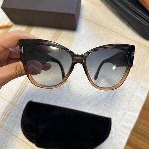 Tom Ford Anoushka Sunglasses, Gray Frame/Gradient Smoke Lens, 57mm